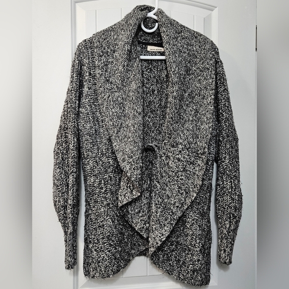 Dkny Sweaters - DKNY Jeans Gray/Black Knit Women's Cardigan Plus Size 14/16